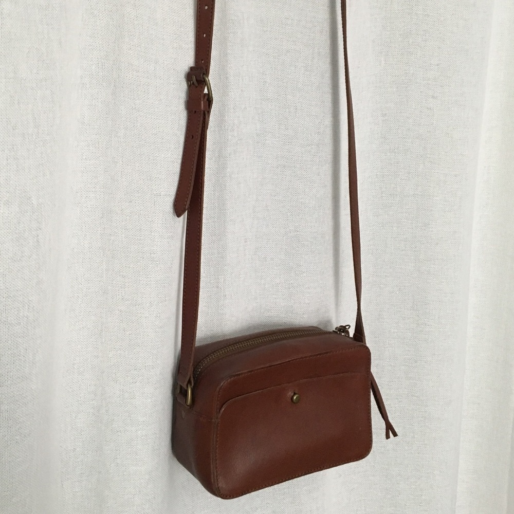 Madewell Manchester Crossbody Bag in Leather